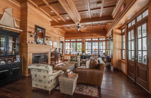 Charleston Casa | The Cottages on Charleston Harbor