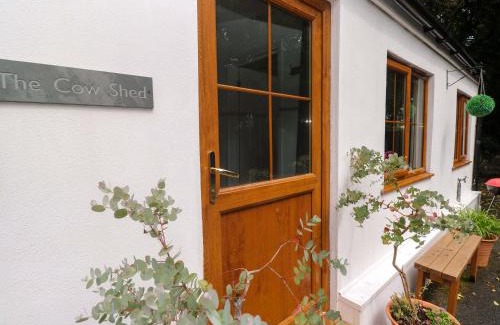 Truro Casa | The Cow Shed