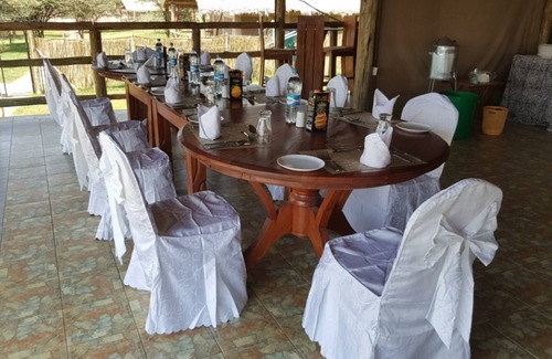 Lodwar Alquiler De RV | The Cradle Tented Camp