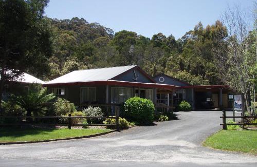 Strahan Casa | The Crays Accommodation