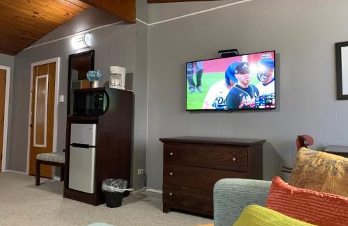 Elkhorn Hotel | The Crossroads Motel