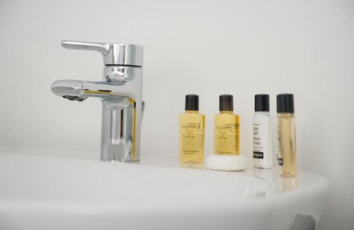 Dulwich Hotel | The Crown & Greyhound by Innkeeper's Collection