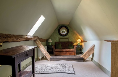 Bishops Waltham Hotel | The Crown Inn