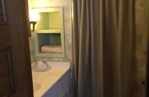 Towanda Cama Y Desayuno | The Decker at Victorian Charm Inn