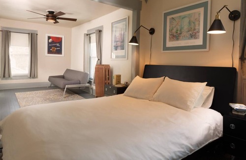 Elizabethtown Hotel | The Deers Head Inn