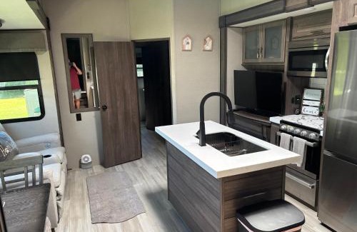 McDonough Otro | The DeVitos Keys Ferry RV