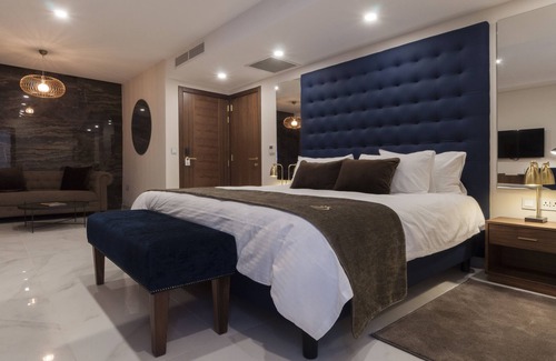 Victoria Hotel | The Duke Boutique Hotel