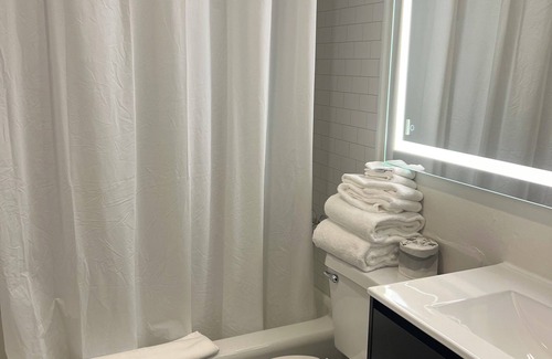 Belltown Hotel | The Dylan, a Baymont by Wyndham