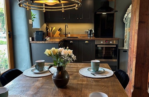 King's Lynn Apartamento | Apartamento-De Lujo-Bañera de hidromasaje-Vista al Jardín-The East Wing