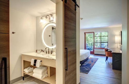 Blowing Rock Hotel | The Embers Hotel