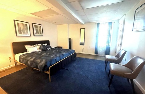 Warfordsburg Cabina | The Enchanted Valley Farm 70 Acre 25+ People Stay