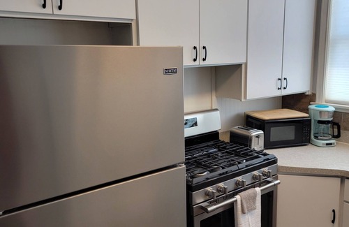 Sleepy Eye Casa | The Evie Jean Suite