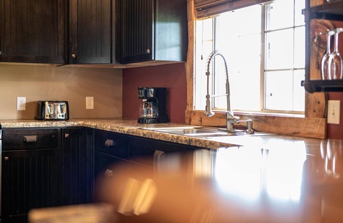 Wisconsin Dells Casa | *The Famous Dells Rustic Shed-Brand NEW Game Room!