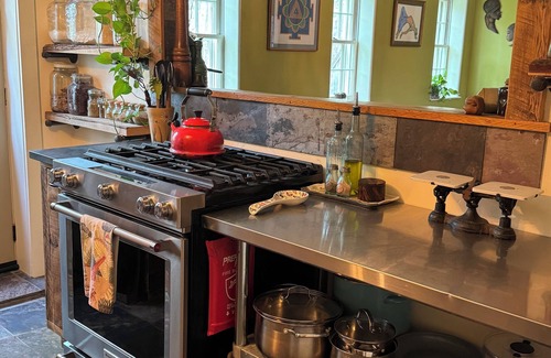 South Eliot Otro | The Farmhouse At Shilo Farm, 4 miles from Portsmouth, 10 minutes from the Beach