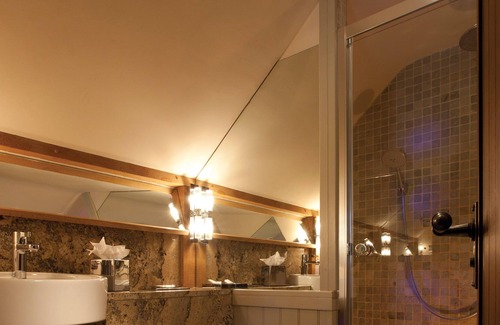Saint Saviour Hotel | The Farmhouse