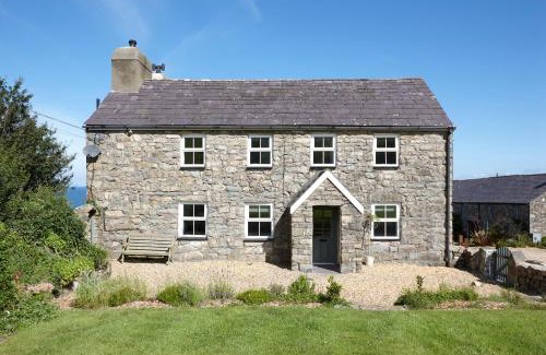 Pistyll Casa | The Farmhouse Llyn Peninsula