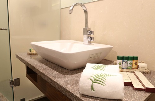 Mundra Hotel | The Fern Residency Mundra