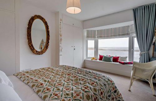 Felixstowe Casa | The Ferry Cottage