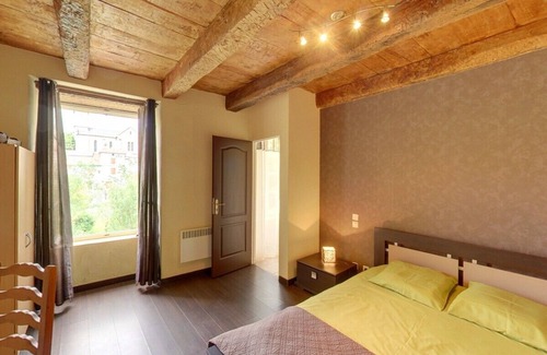 Saint-Jean-d'Alcapies Casa | EL CAMPO DE granja fortificada Alcapies sur de Aveyron (CUEVA DE QUESO AZUL)