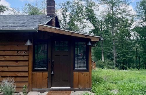 Narrowsburg Casa | The Fireside Nook Narrowsburg Cabin
