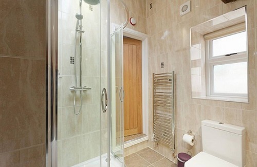 Bonsall Cama Y Desayuno | The Fountain Tea Rooms B&B