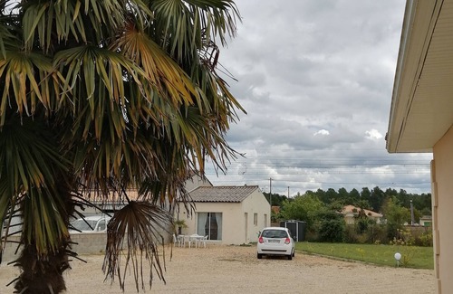 Les Eglisottes-et-Chalaures Casa | The little vineyard house