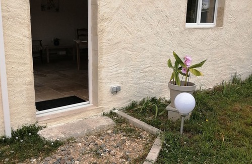 Les Eglisottes-et-Chalaures Casa | The little vineyard house