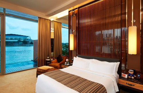 Financial District Singapore Hotel | The Fullerton Bay Hotel