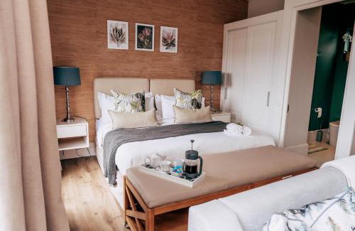 Knysna Central Apartamento | The Gallery, Luxury Apartment 209, Knysna Waterfront, Stay Knysna