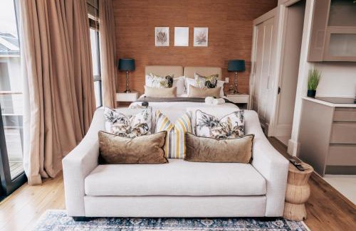 Knysna Central Apartamento | The Gallery, Luxury Apartment 209, Knysna Waterfront, Stay Knysna