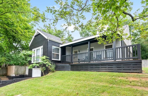 Clarksville Casa | The Gameroom on Madison - Large Home Accommodates 12 Guests (102 Madison Ter)