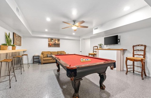 Clarksville Casa | The Gameroom on Madison - Large Home Accommodates 12 Guests (102 Madison Ter)