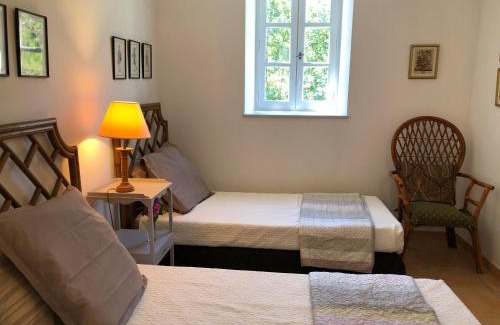 Castres Casa | The Gatehouse