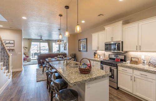 St. George Villa | The Gathering Place