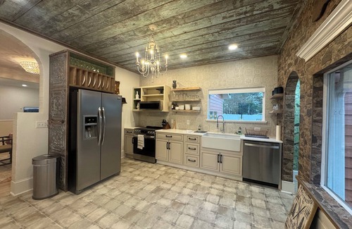 Youngsville Casa | The Gingerbread House of Youngsville, NC