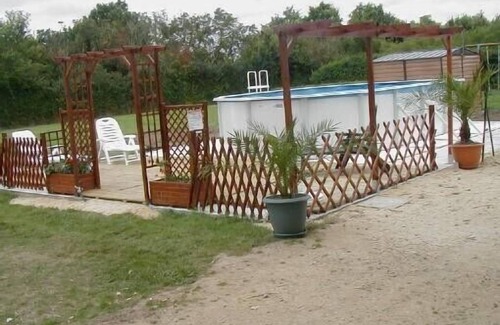 Doue-en-Anjou Cabaña | Le gite du bois fleuri 49700 saint-georges-sur-layon