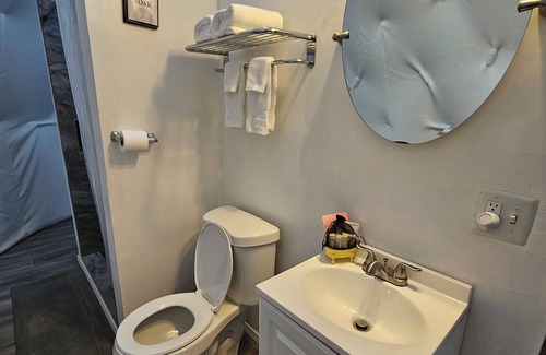 Lincolnton Cama Y Desayuno | The Glamp Inn