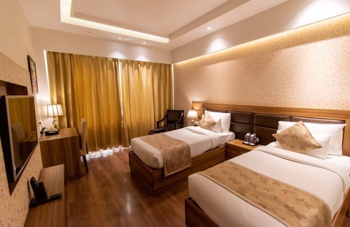 Phagwara Hotel | The Grand Ambassador