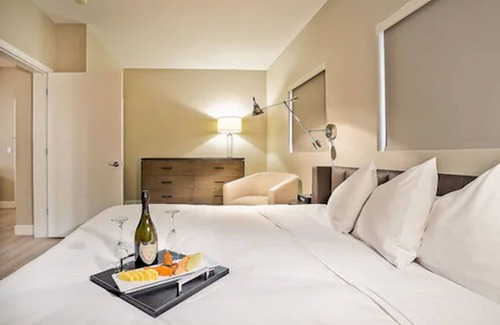 Sunnyvale West Hotel | The Grand Hotel