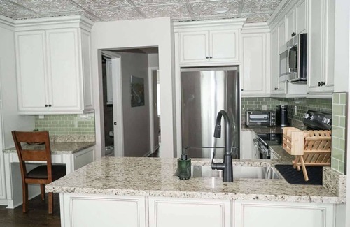 Onondaga Casa | The Grand Riverhouse & Bunkhouse