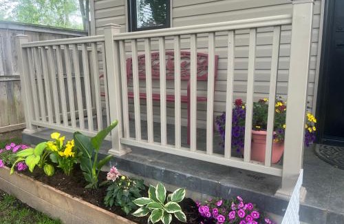 Brampton Villa | The Grassy Oasis