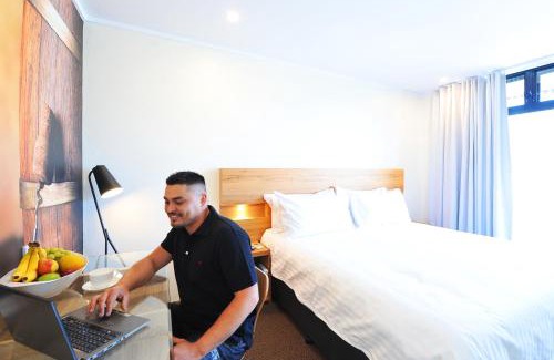 Griffith Hotel | The Griff Motel