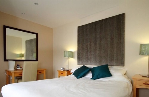 Ludwell Casa | The Grove Arms