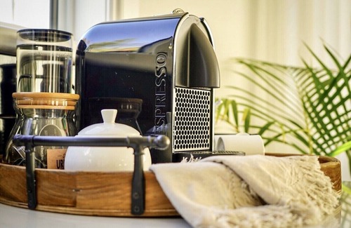 Burnie Casa | "THE GROVE" Executive Boutique alojamiento