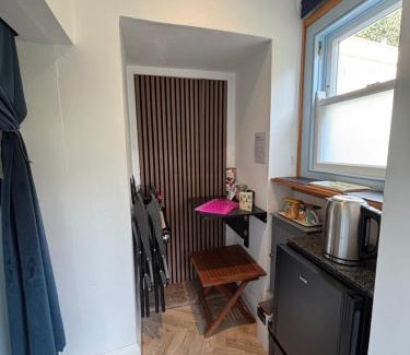 Saint Mary Casa | The Guest Room at Champs Cottage