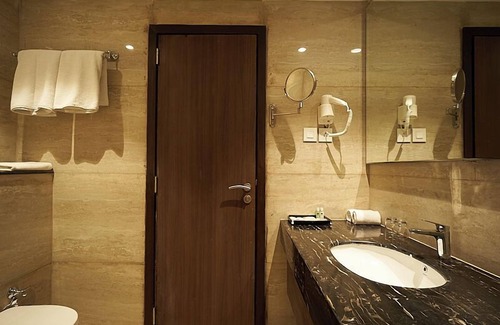 Kodaikanal Hotel | The Hamuse Hotel Kodaikanal - Luxury Redefined