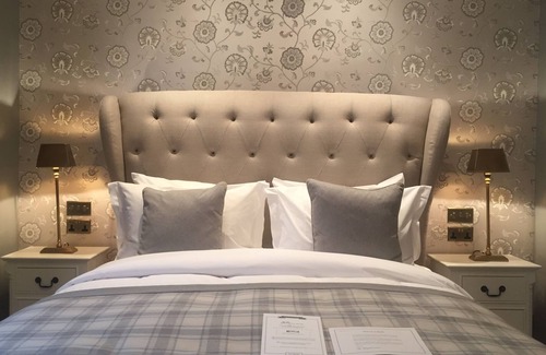 Lancaster Gate Hotel | The Hayden Pub & Rooms