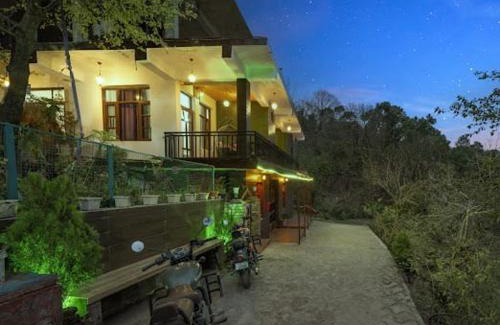 Kasauli Hotel | The Heritage Village Kasauli by Splendid Hotels