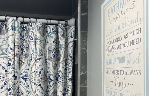 Hampton Casa | The Hidden Lake Oasis