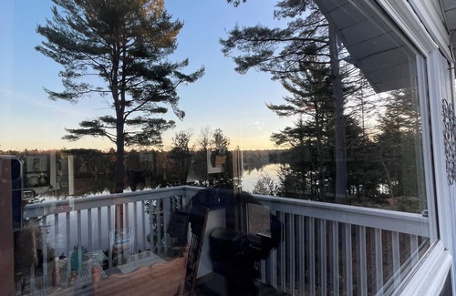 McDougall Cabaña | The Hideaway - Lakefront 3 bedroom southwest vistas 2.5 hours north GTA